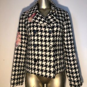 Houndstood jacket by MORALES artistic piece made in Canada